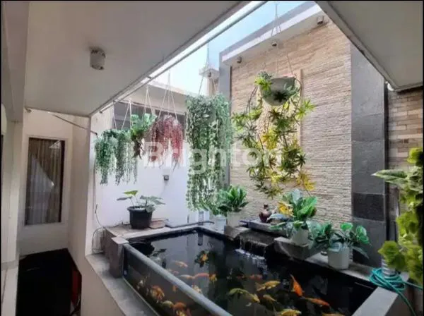 image RUMAH MEWAH DIJUAL FULL FURNISHED SIAP HUNI DI LOKASI STRATEGIS (6)