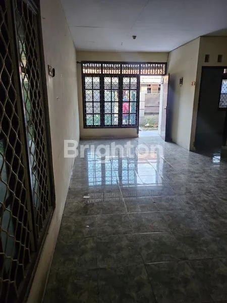 image RUMAH HOOK STRATEGIS DI CIATER 3KT 2KM (2)