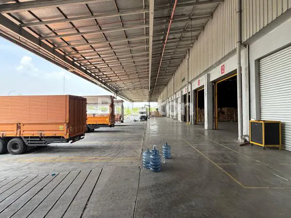 image GUDANG SIAP PAKAI DI KAWASAN INDUSTRI JABABEKA, CIKARANG, KAB. BEKASI (1)