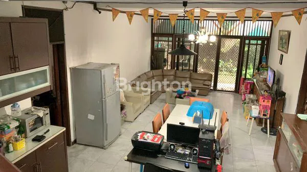 image RUMAH INTERCON KEBON JERUK (3)