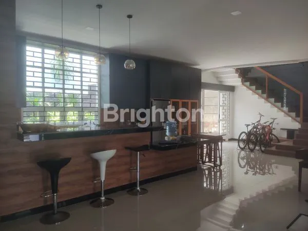 image RUMAH MEWAH LT 348M² DI TASBIH 1, MEDAN (3)