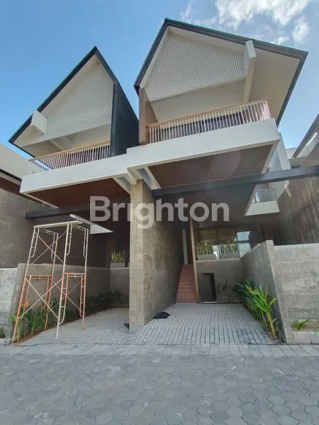 image VILLA EKSKLUSIF DAN  ELEGAN DUA LANTAI DI CANGGU BALI (1)