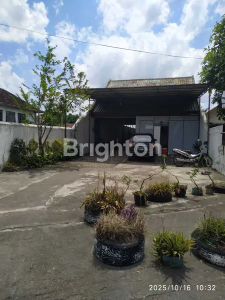 image RUANG USAHA DAN TEMPAT TINGGAL (2)