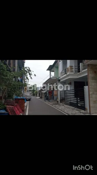 image DIJUAL RUMAH 2 LANTAI DI PERUMAHAN SAWOJAJAR KOTA MALANG (4)