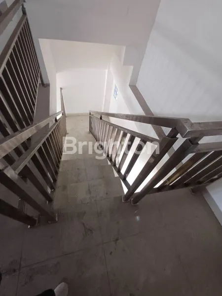 image RUKO STRATEGIS KEROBOKAN, 2 LANTAI SHM (7)