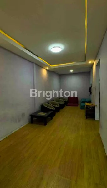 image RUMAH 2 LANTAI FULL FURNISH MURAH AREA MERJOSARI (3)