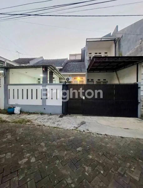 image RUMAH 2 LANTAI FULL FURNISH MURAH AREA MERJOSARI (1)