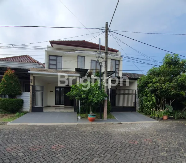 image JUAL RUMAH MEWAH DI DALAM PERUMAHAN ARAYA, KOTA MALANG (1)