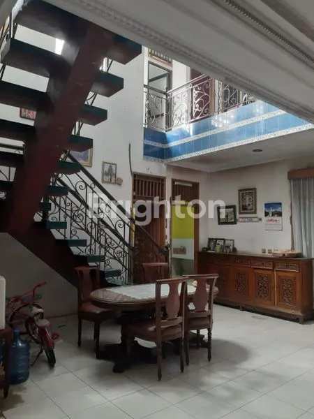 image RUMAH SIAP HUNI PESANGGRAHAN JAKARTA SELATAN (4)