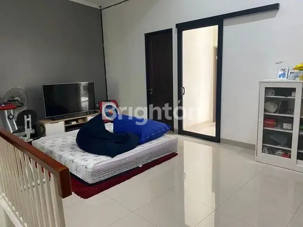 image SERPONG GREEN PARK - 2½ LANTAI - SIAP HUNI (5)