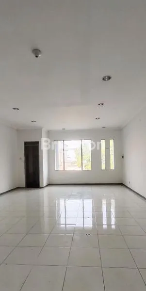 image RUKO 3 LANTAI STRATEGIS COCOK UNTUK BISNIS AREA BLIMBING MALANG (1)