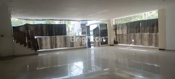 image DISEWAKAN RUKO 3 GANDENG 4 LANTAI PIK1, BONUS 1 RUKO SAMPING DI PANTAI INDAH KAPUK (6)