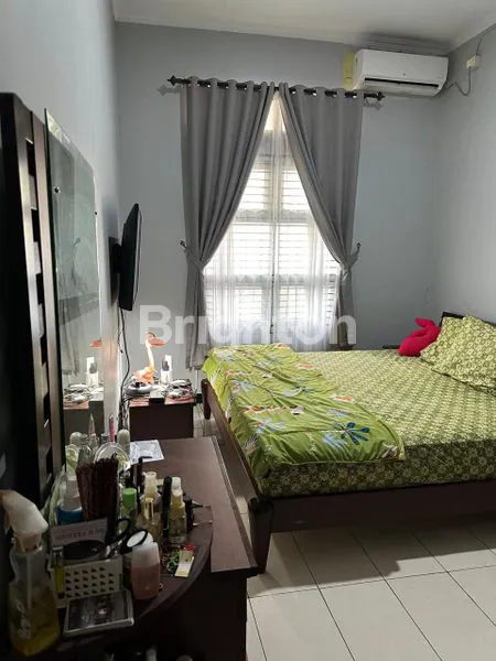 image RUMAH CANTIK NYAMAN 2 LANTAI DI LIMUS PRATAMA REGENCY (6)