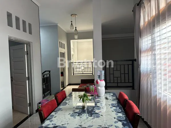 image RUMAH CANTIK NYAMAN 2 LANTAI DI LIMUS PRATAMA REGENCY (7)