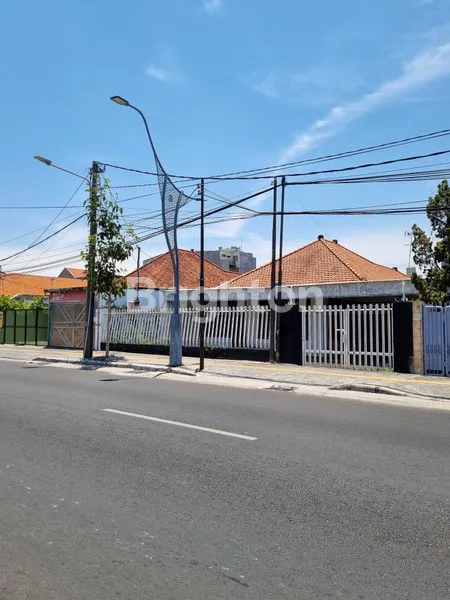 image RUMAH STRATEGIS LT 525M² DI JL. KARTINI (2)