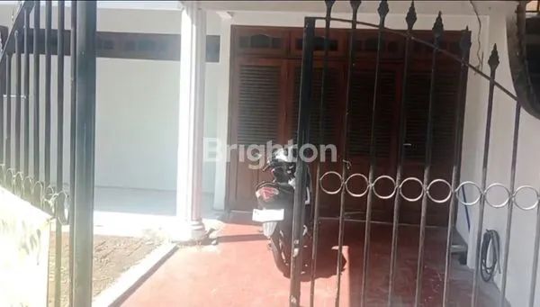 image RUMAH DI TENGGILIS (1)