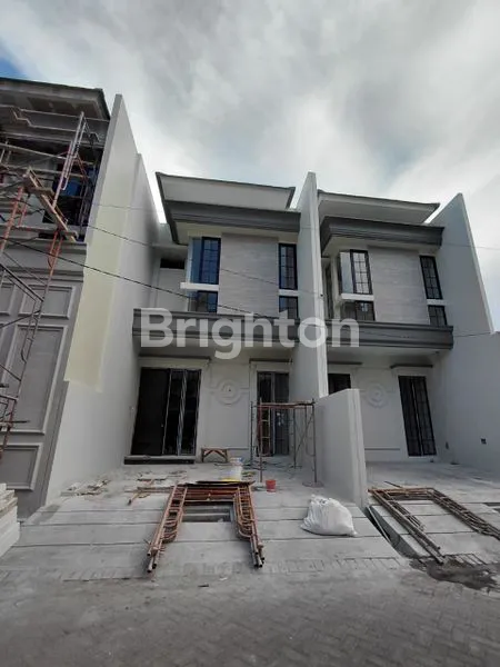 image RUMAH 2 LANTAI SHM, LT 82.5M² DI WIYUNG (1)