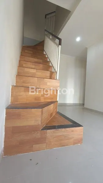 image RUMAH TINGGAL 2 LANTAI MINIMALIS KOSONGAN SIAP HUNI DIKOMPLEK PERUMAHAN DIAREA GATSU DENPASAR BARAT. (5)