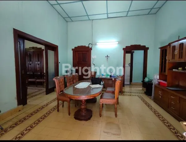 image RUMAH HOOK DI AREA TENGAH KOTA MALANG (4)