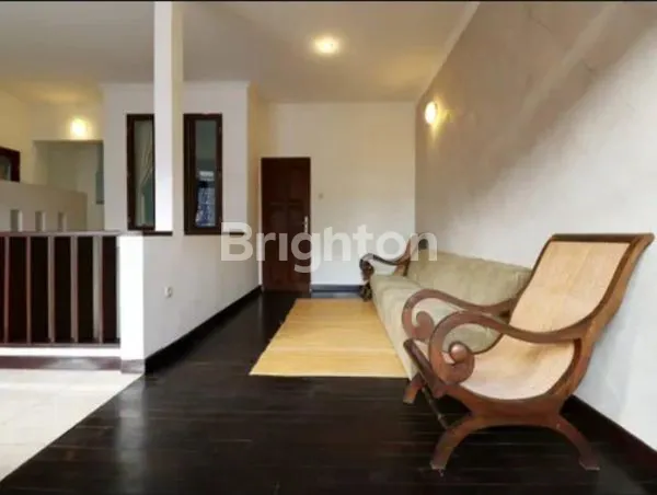image RUMAH STRATEGIS KEROBOKAN, FULL FURNISHED (8)
