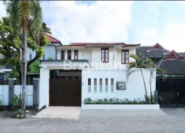 image RUMAH STRATEGIS KEROBOKAN, FULL FURNISHED (1)