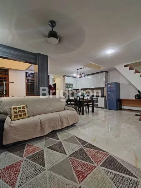 image RUMAH SIAP HUNI DI PEJOMPONGAN BENDUNGAN HILIR JAKARTA PUSAT (1)