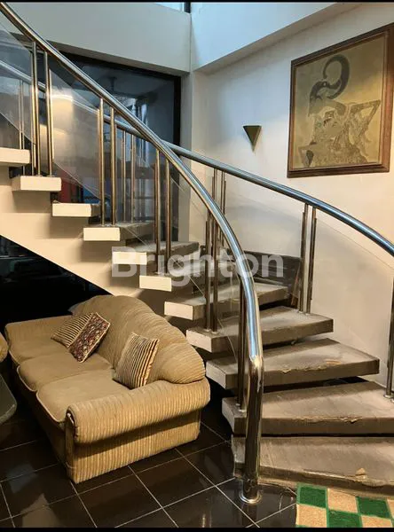 image RUKO MEWAH DI ARJUNA UTARA, JAKARTA BARAT (2)