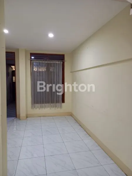 image RUMAH MINIMALIS HARGA TERJANGKAU PUNYA GARASI MOBIL (1)