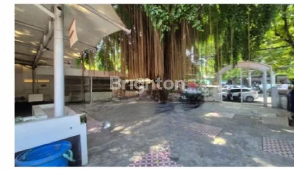 image RUMAH BESAR DI PUSAT KOTA SURABAYA DEKAT RAYA DARMO DIPONEGORO TAMAN BUNGKUL   (1)