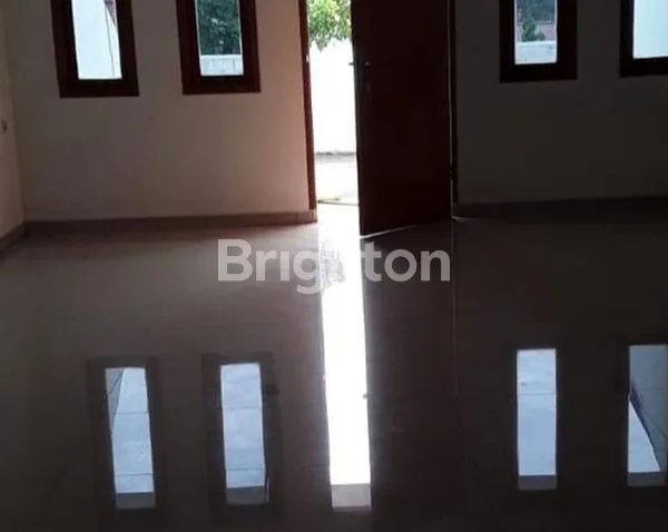 image RUKO TIGA LANTAI SIAP USAHA STRATEGIS SAYAP BUAH BATU BANDUNG  (3)