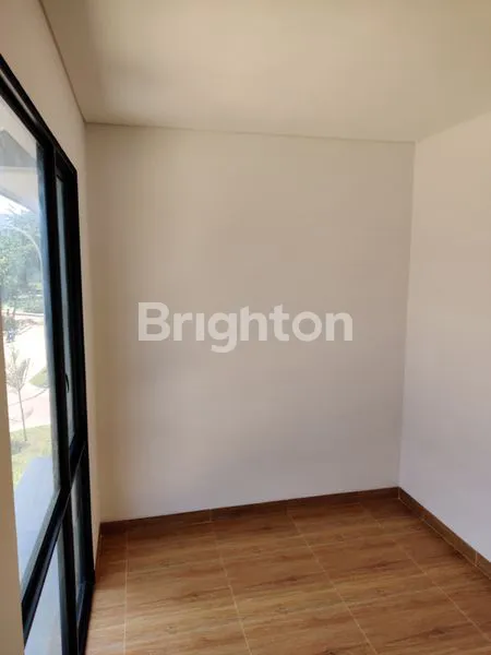 image RUMAH 2 LANTAI DI CENDANA SPRING SIAP HUNI BEBAS BANJIR (2)