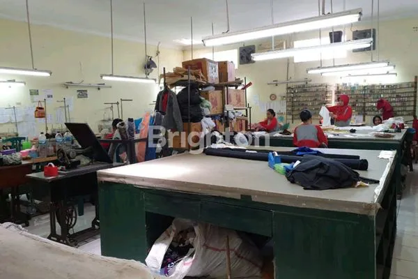 image RUMAH USAHA JAMBANGAN, MASIH AKTIF WORKSHOP GARMEN (3)