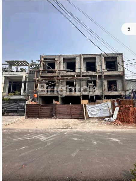 image RUMAH 3 LANTAI SIAP HUNI TANJUNG DUREN (2)