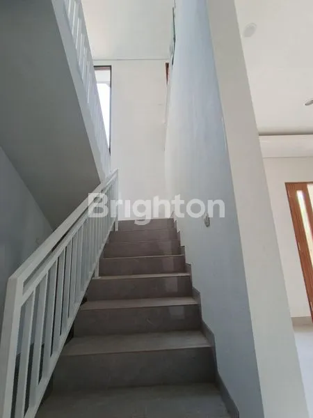 image RUMAH MINIMALIS 2 LANTAI DI TUKAD BADUNG LOKASI STRATEGIS & SIAP HUNI! (4)