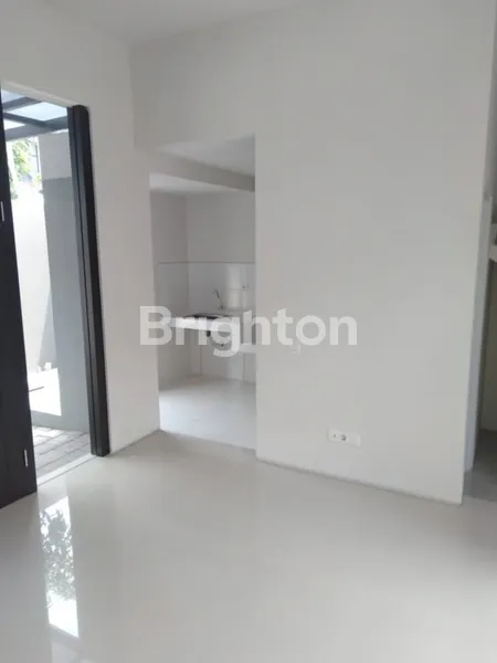 image HUNIAN DI PERUMAHAN CLUSTER ROW JALAN RAYA BESAR DI GRAND SUNRISE (2)