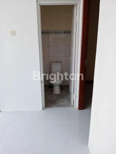 image RUMAH BARU SIAP HUNI TAMAN ASRI TLOGOMULYO PEDURUNGAN SEMARANG TIMUR (4)