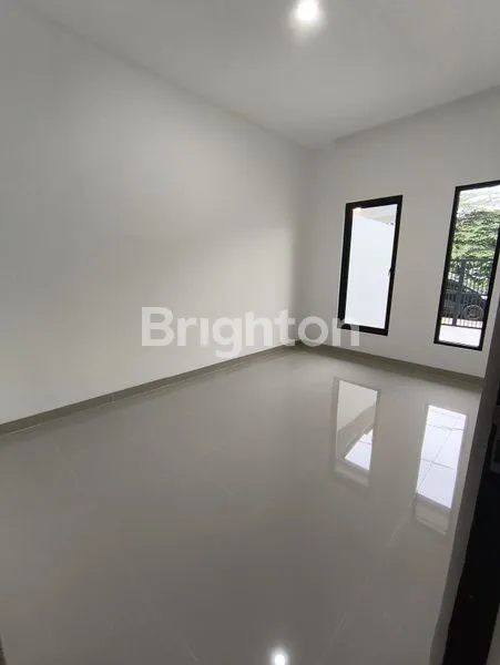 image RUMAH BARU SIAP HUNI , MERUYA (4)