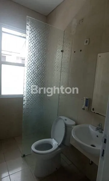 image RUMAH 4 KT DI CLUSTER WHELFORD BSD (1)