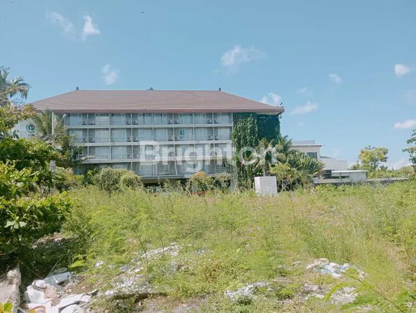 image TANAH PREMIUM DI SEMINYAK DEKAT KE HOTEL RAMADA ENCORE LINGKUNGAN SUDAH KOMPLEK VILLA (1)