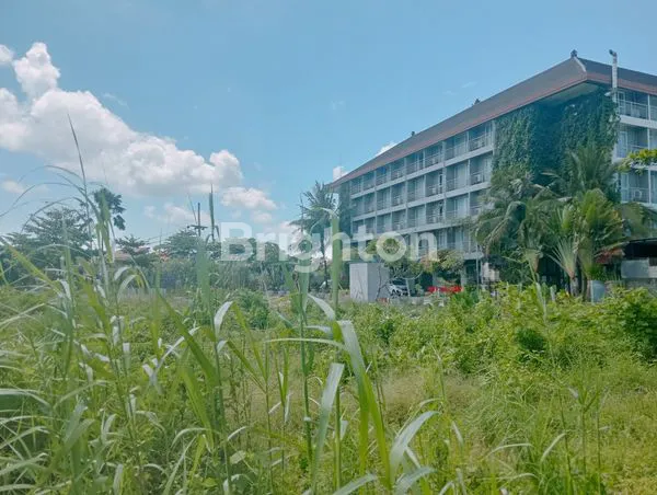 image TANAH PREMIUM DI SEMINYAK DEKAT KE HOTEL RAMADA ENCORE LINGKUNGAN SUDAH KOMPLEK VILLA (2)