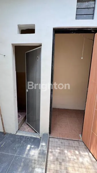 image RUMAH MINIMALIS SIAP HUNI - SUKOLILO DIAN REGENCY. (3)