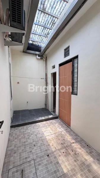 image RUMAH MINIMALIS SIAP HUNI - SUKOLILO DIAN REGENCY. (4)