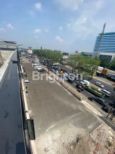 image DI JUAL RUKO STRATEGIS  3 LANTAI DI JALAN ALTERNATIF CIBUBUR (8)