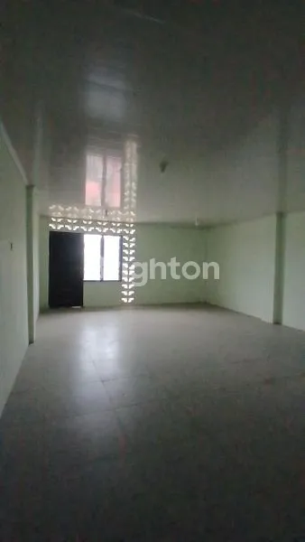 image RUKO 3½ LANTAI  DI PERGUDANGAN SUNGAI KUNJANG (4)