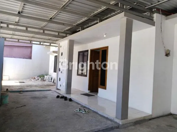 image DIJUAL RUMAH - BUTUH CEPAT LAKU  (1)