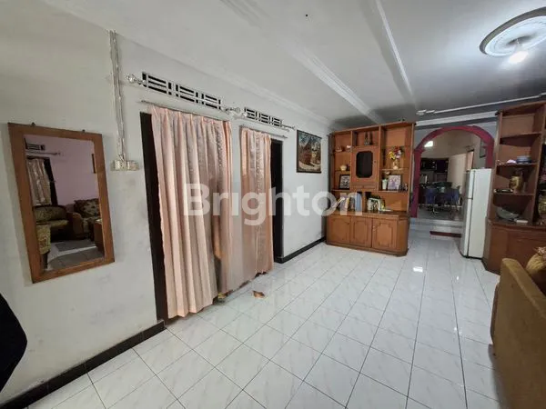 image DIJUAL RUMAH KOST AKTIF DEKAT UNS (2)