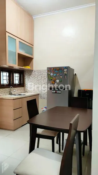 image RUMAH CANTIK 2KT FULL FURNISH DI SOLO (3)