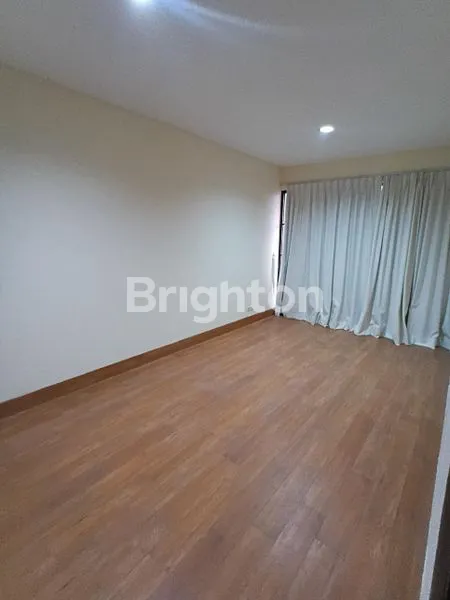 image RUMAH BARU 3 LANTAI DI TOMANG, 5 KT (4)