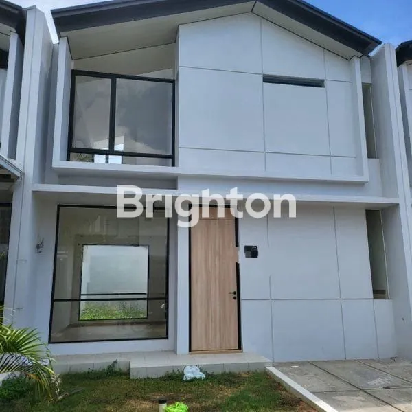 image RUMAH BARU 2 LANTAI DI ROLLING HILLS (1)