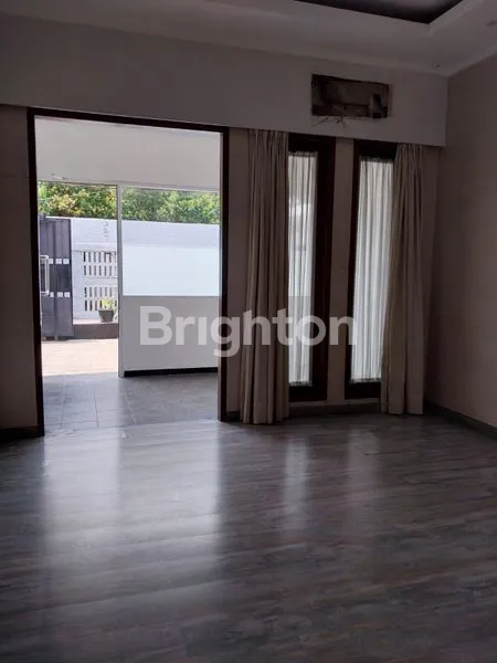 image DISEWAKAN – KANTOR / RUMAH / TEMPAT USAHA STRATEGIS DI ANTASARI \\UD83C\\UDFE2\\N\\UD83D\\UDCA5 LOKASI PREMIUM – PINGGIR JALAN RAYA (2)